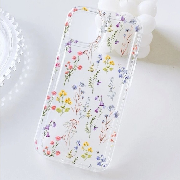 Other - ⚠️Clearance iPhone 15/Pro/Pro Clear Floral Phone Case